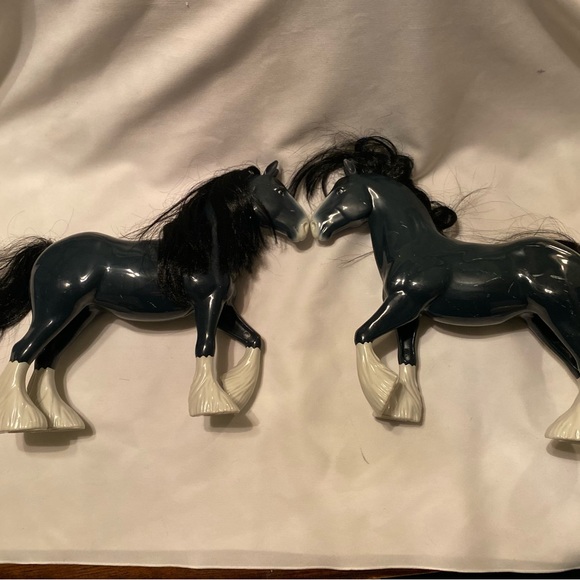 Lot of 2 Disney Pixar Shire Horses Angus From Brave Large Size - Picture 12 of 15